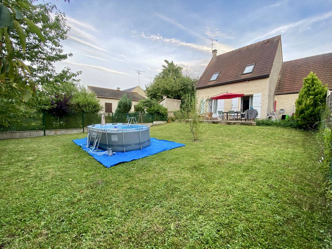 Maison à AMBLAINVILLE