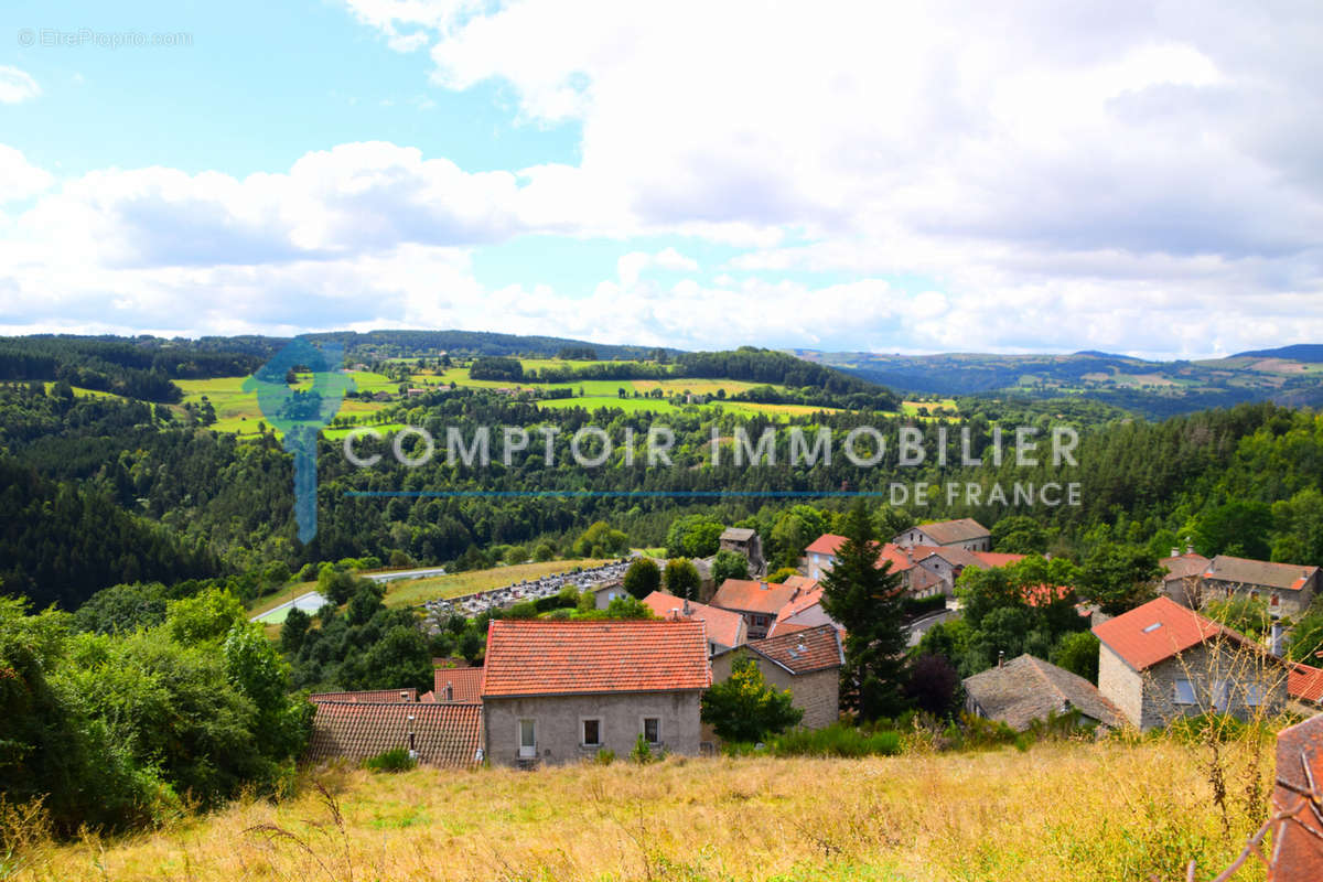 Maison à COUCOURON