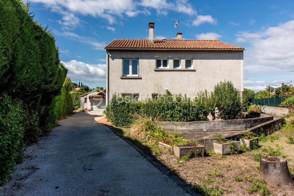 Maison à SAINT-PAUL-TROIS-CHATEAUX