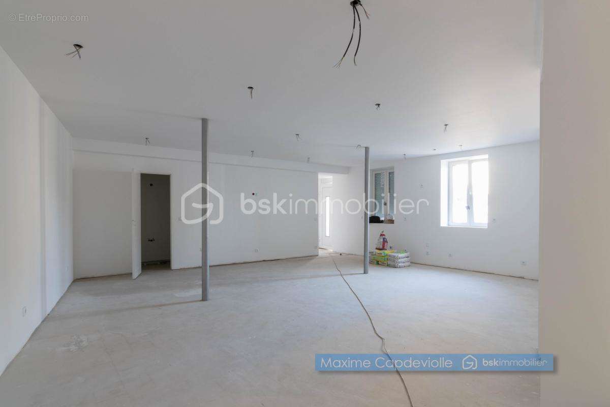 Appartement à LEUDEVILLE