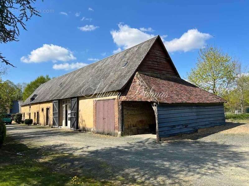 Maison à SAINT-CALAIS