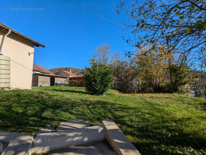 Maison à CHARAVINES