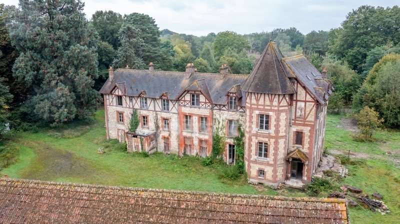 Maison à CLAIREFONTAINE-EN-YVELINES