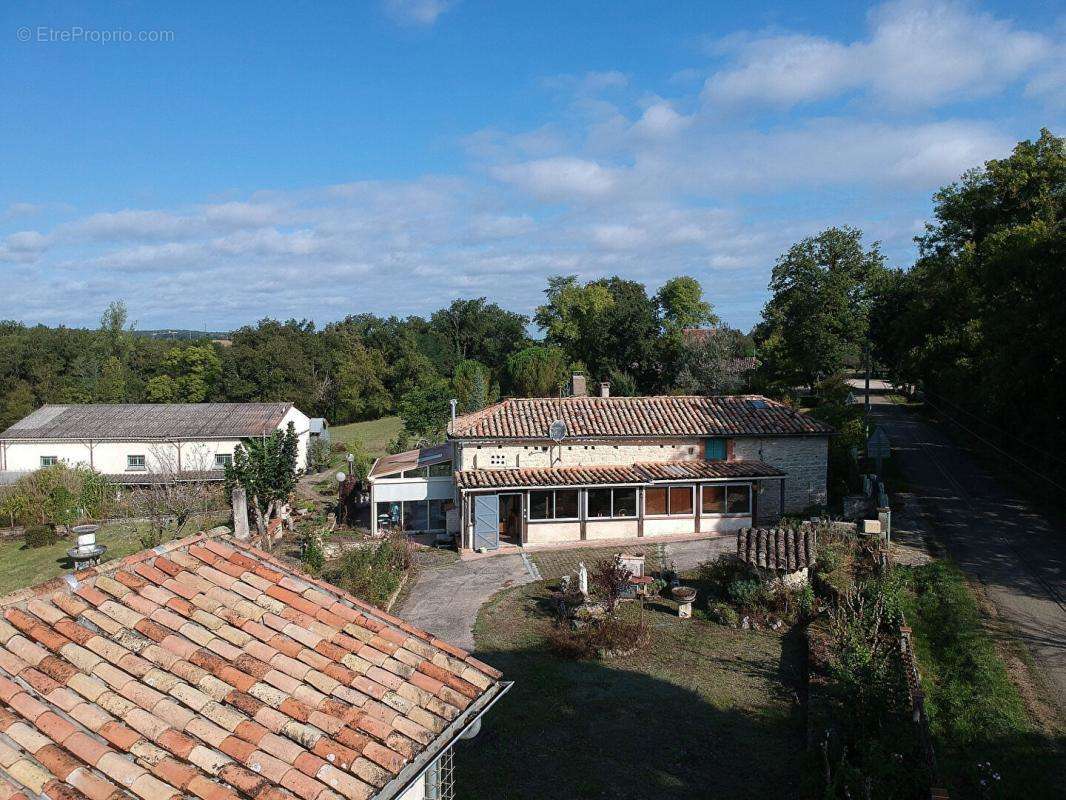 Maison à CAUSSADE