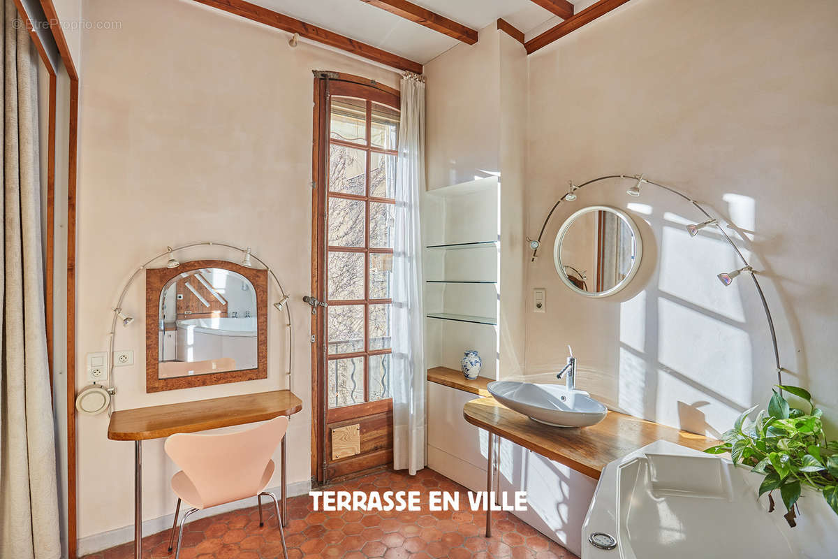 Appartement à AIX-EN-PROVENCE