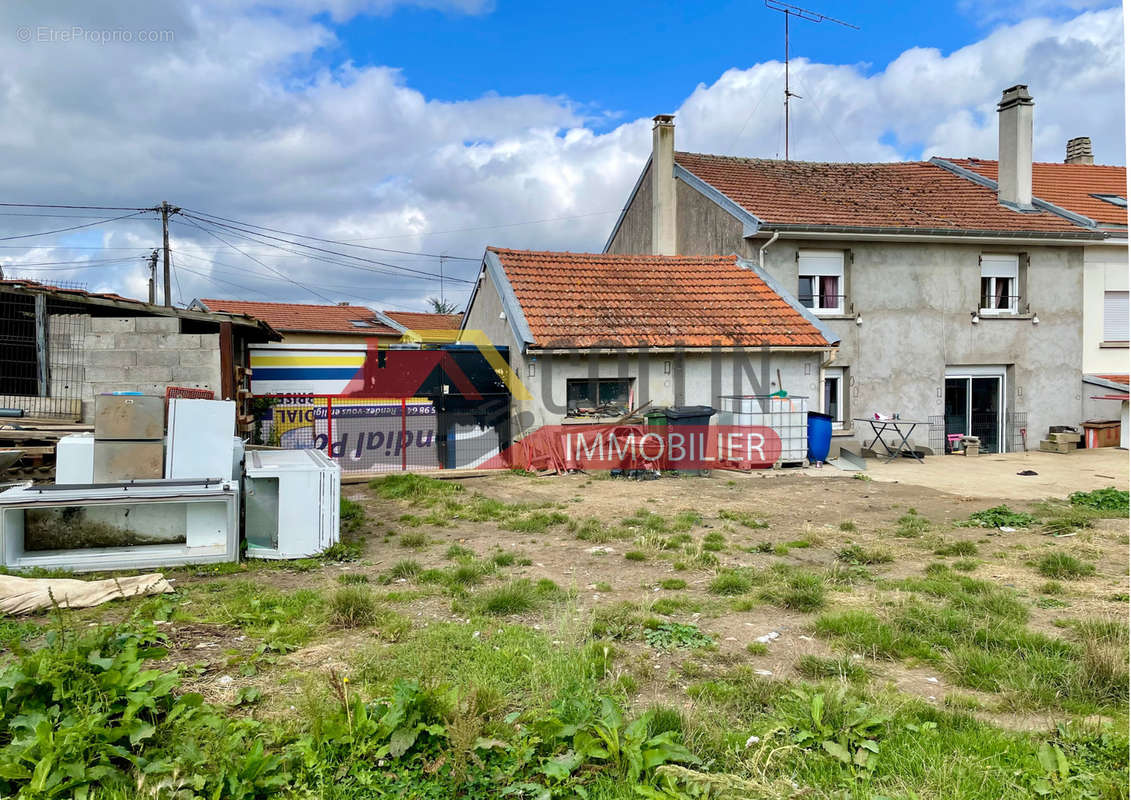 Maison à VILLE-EN-VERMOIS