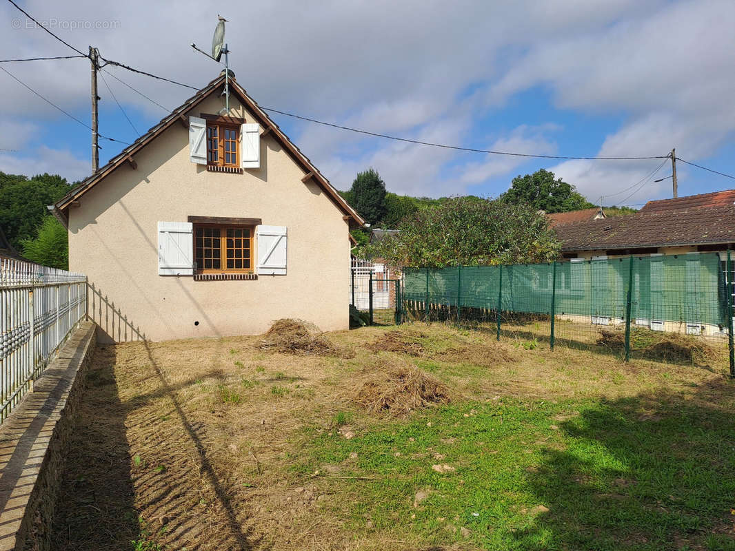 Maison à SAINT-PIAT