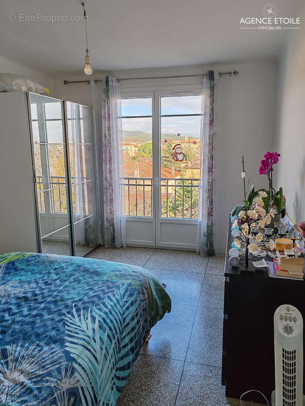 Appartement à SALON-DE-PROVENCE