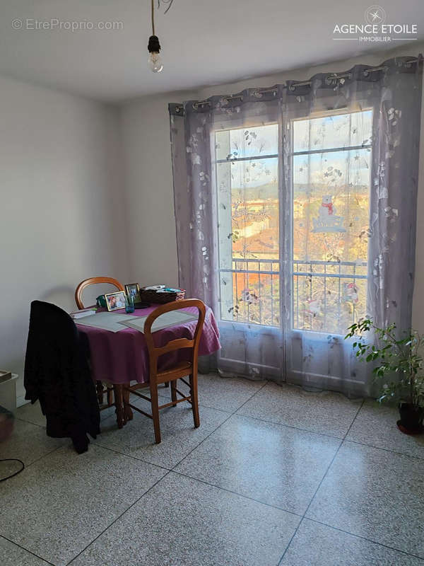 Appartement à SALON-DE-PROVENCE