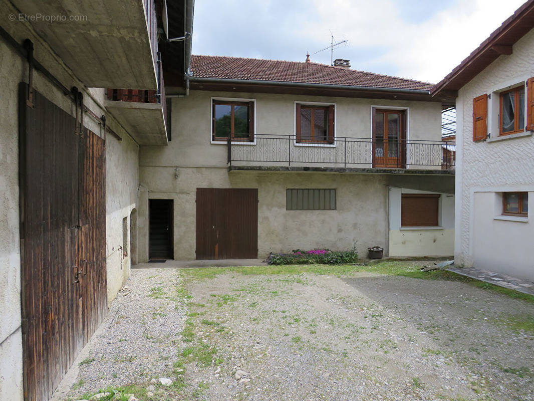 Maison à CHAPAREILLAN