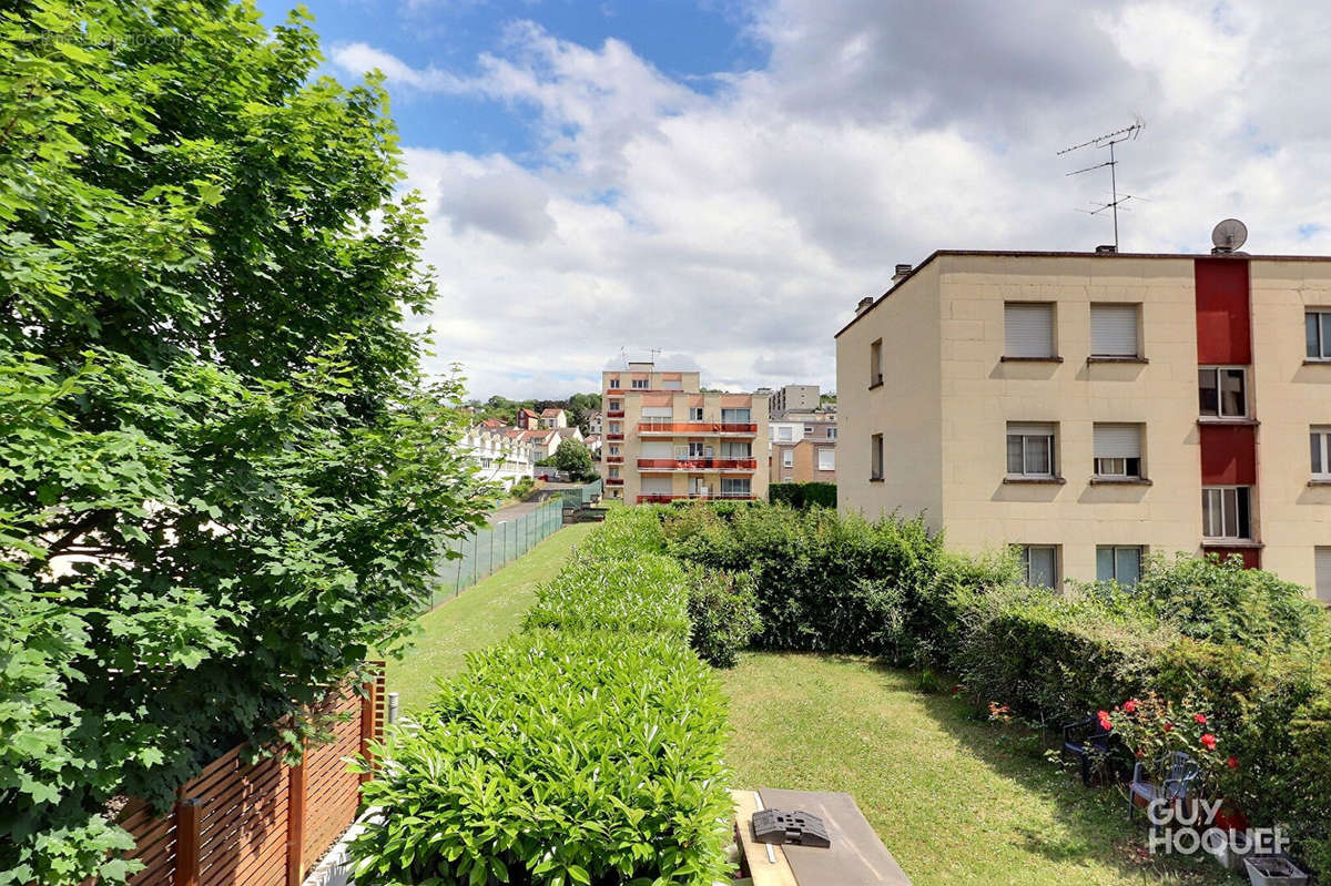 Appartement à NANTERRE