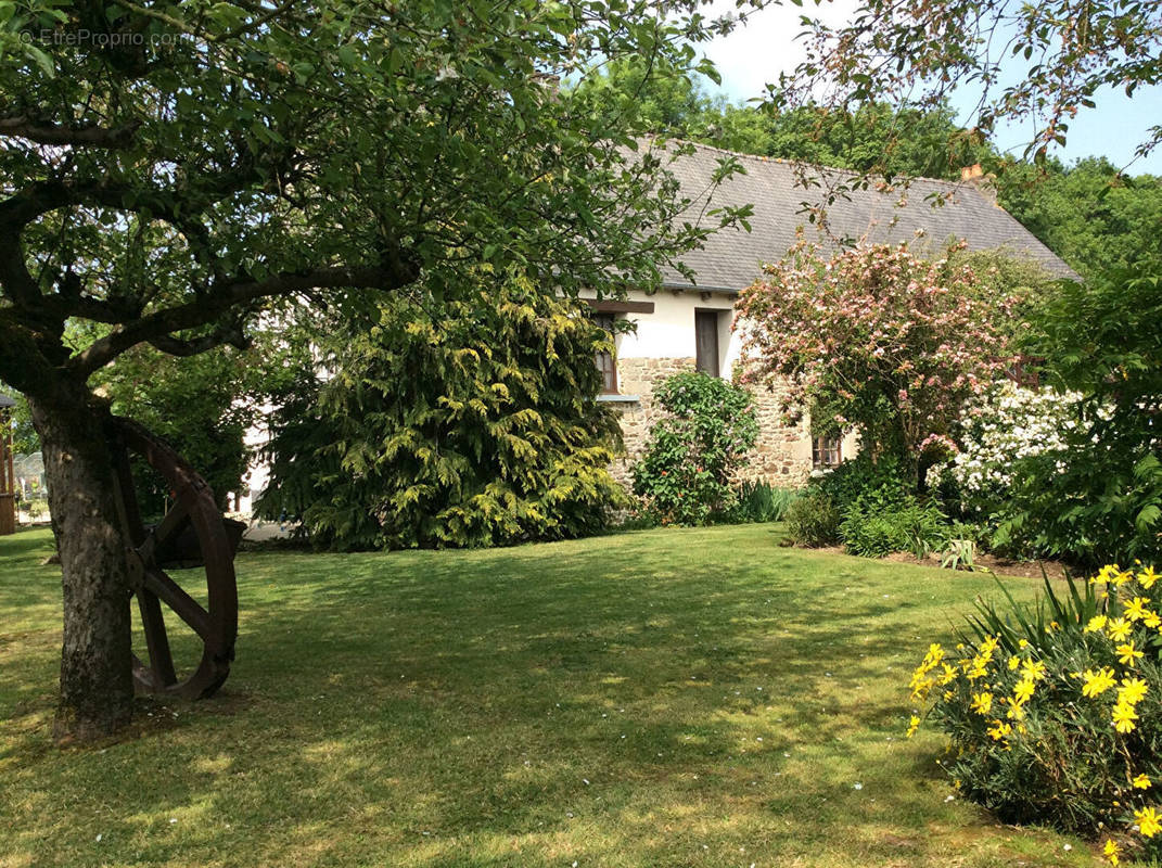 Maison à YVIGNAC-LA-TOUR