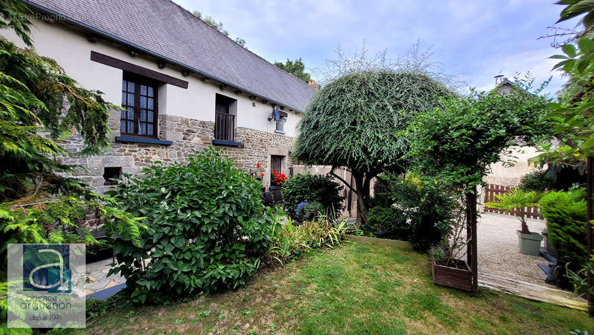 Maison à YVIGNAC-LA-TOUR