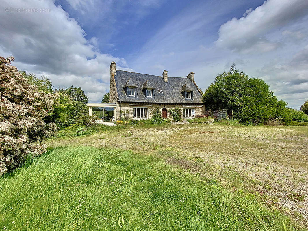 Maison à BOURSEUL