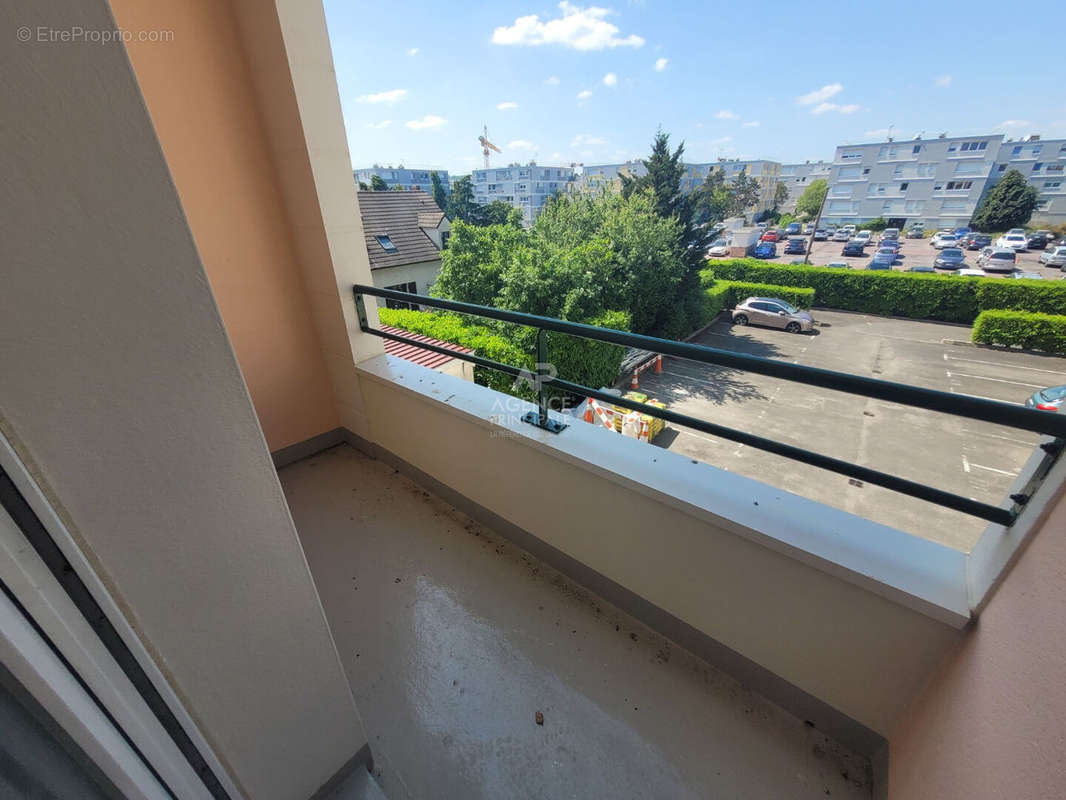 Appartement à CARRIERES-SOUS-POISSY