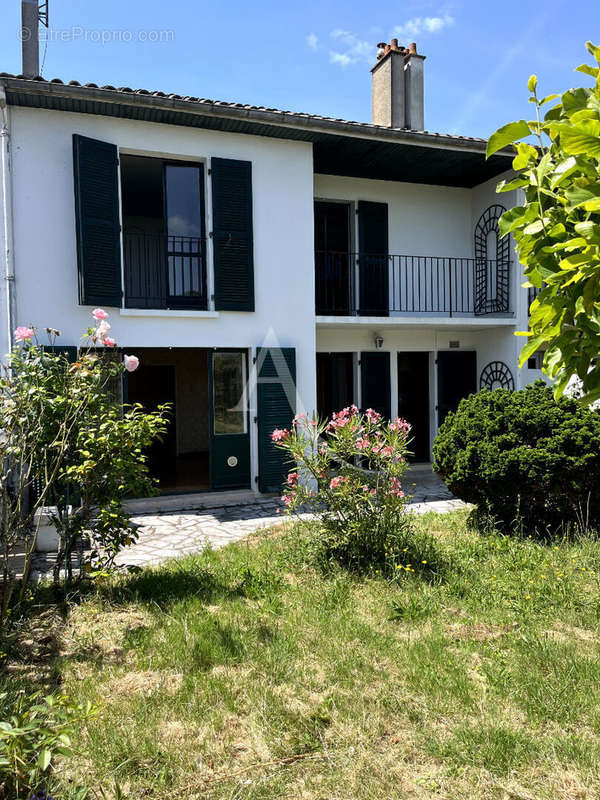 Maison à POITIERS