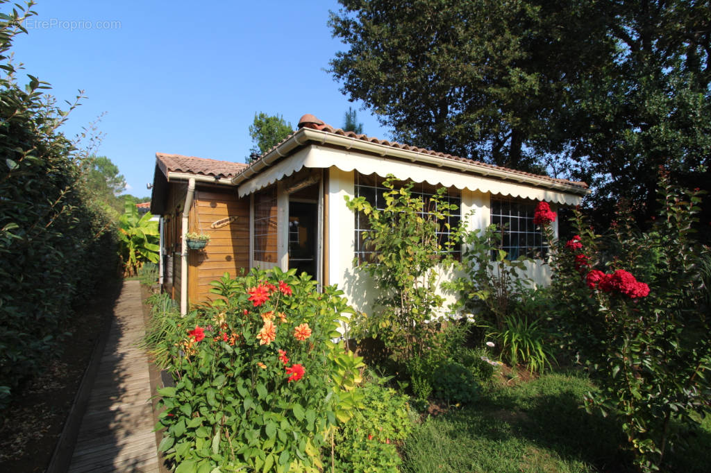 Maison à SAUBION