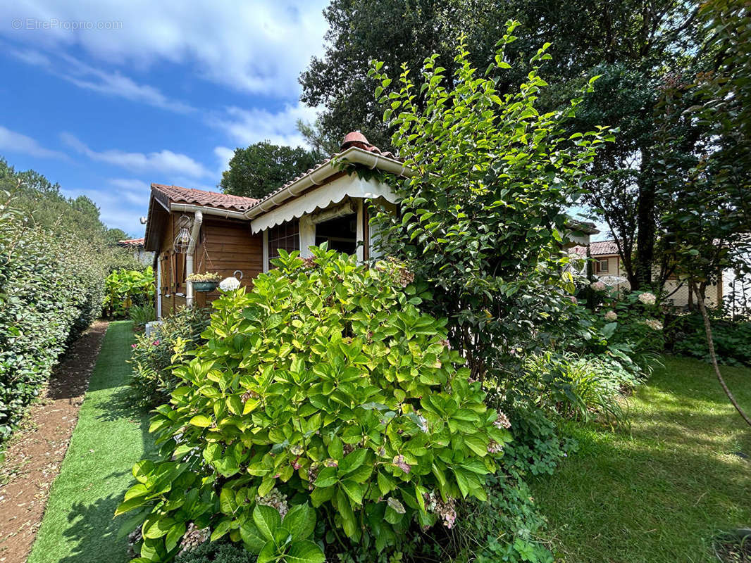 Maison à SAUBION