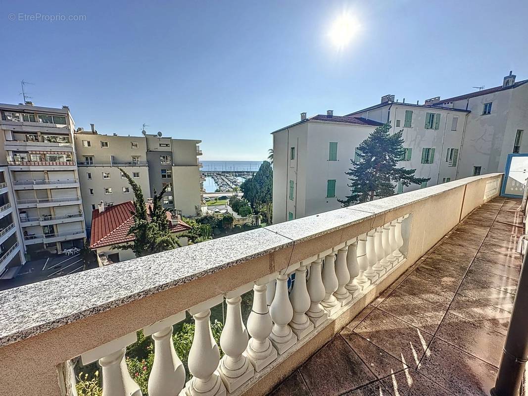 Appartement à MENTON