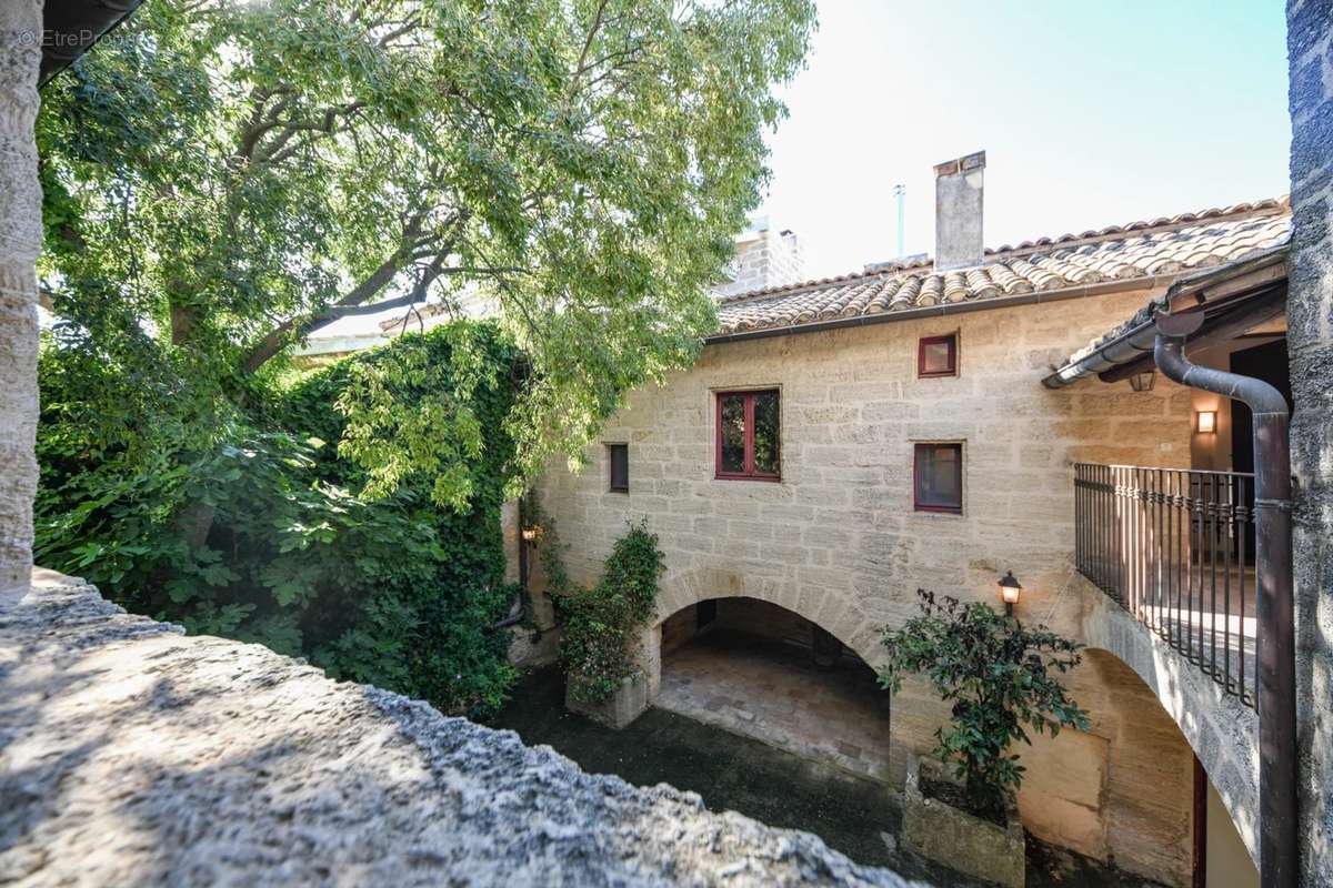 Maison à UZES