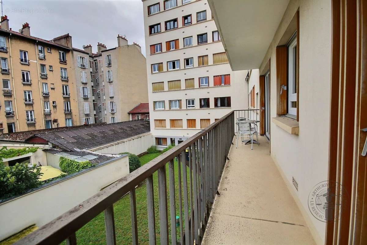 Appartement à MAISONS-ALFORT