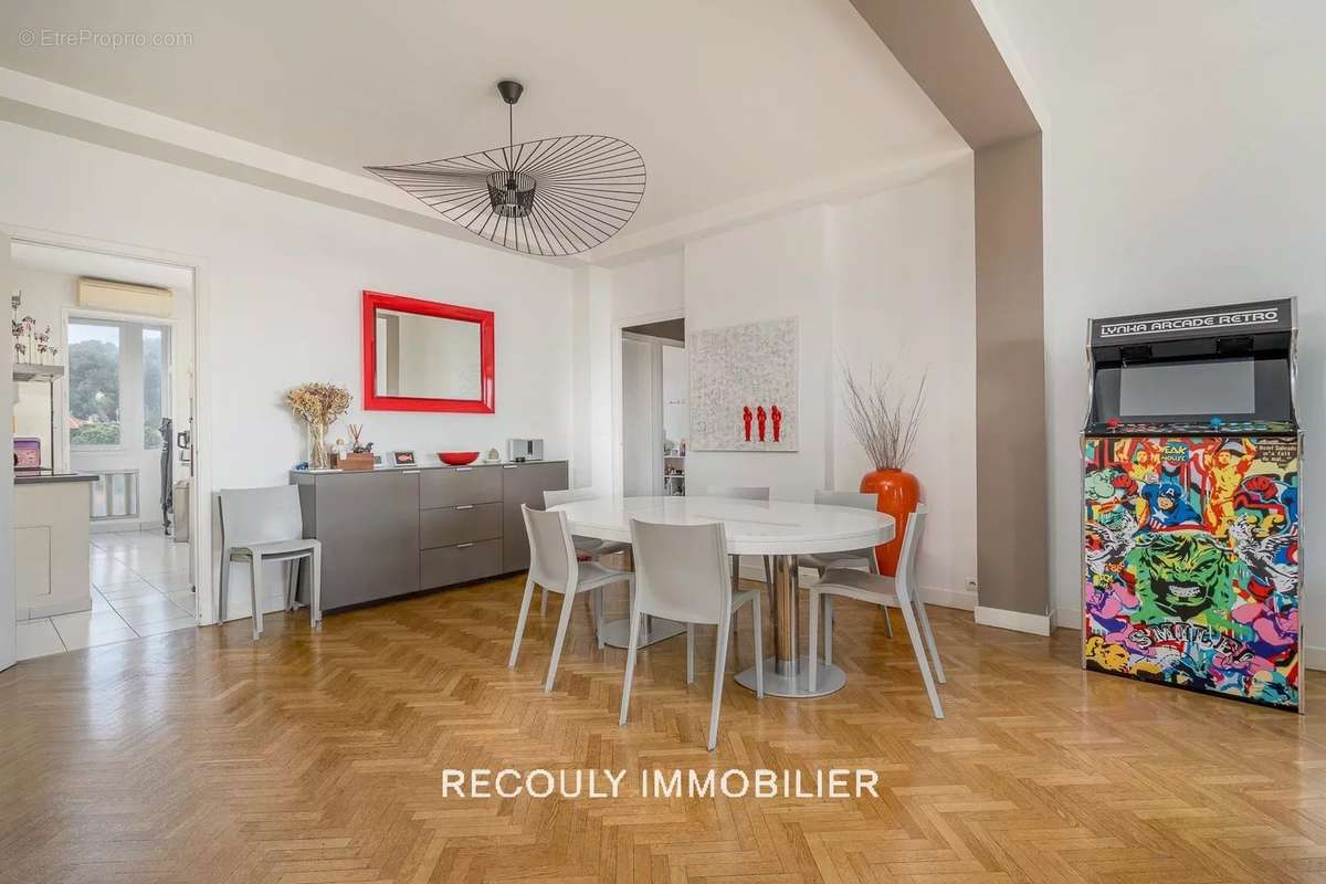 Appartement à MARSEILLE-8E