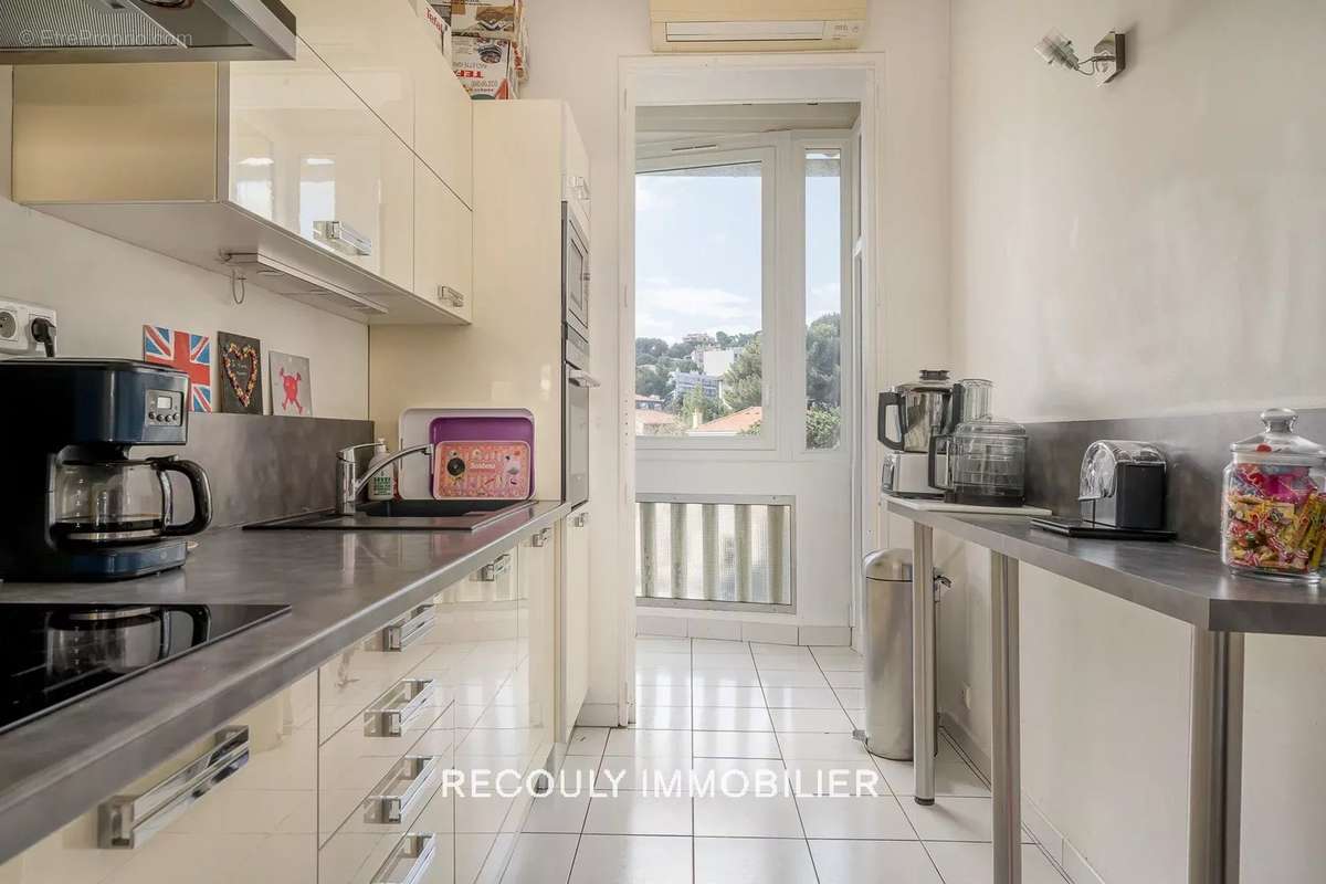 Appartement à MARSEILLE-8E