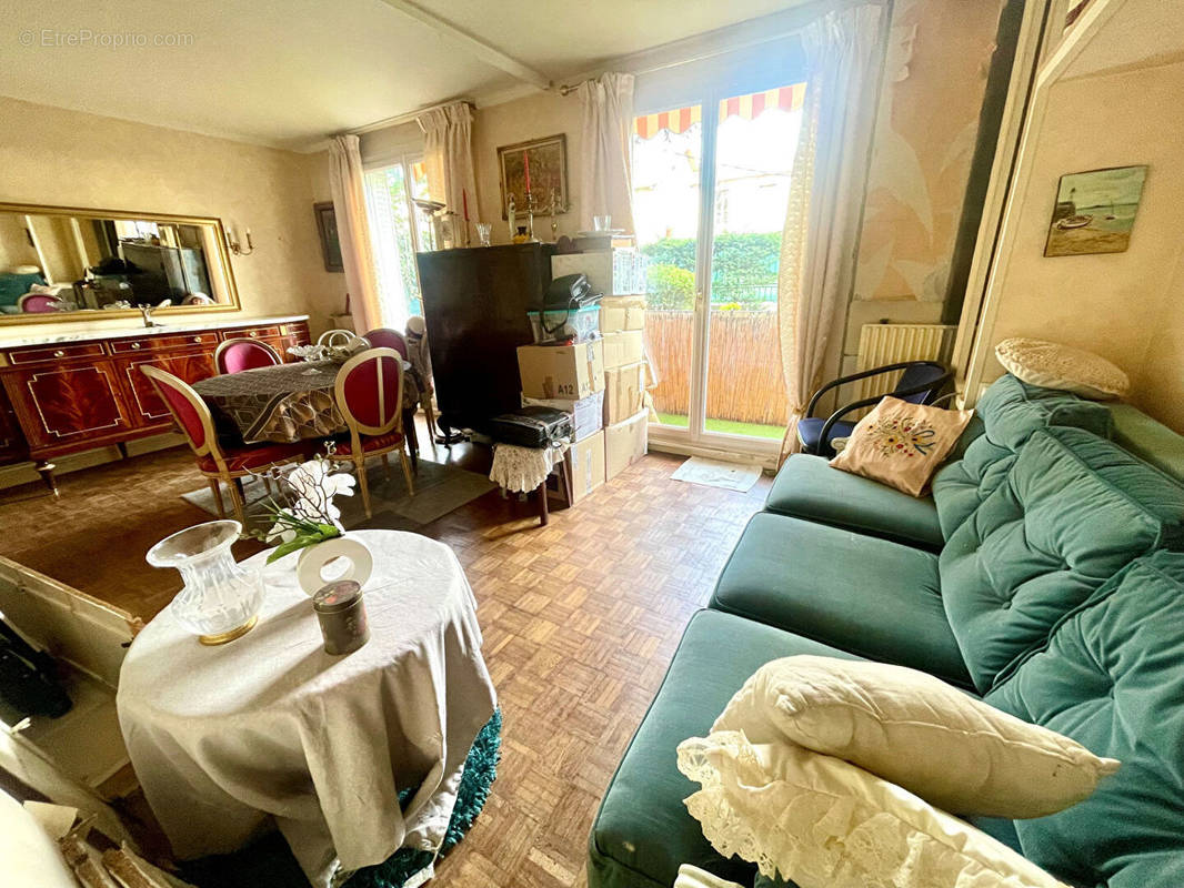 Appartement à COLOMBES