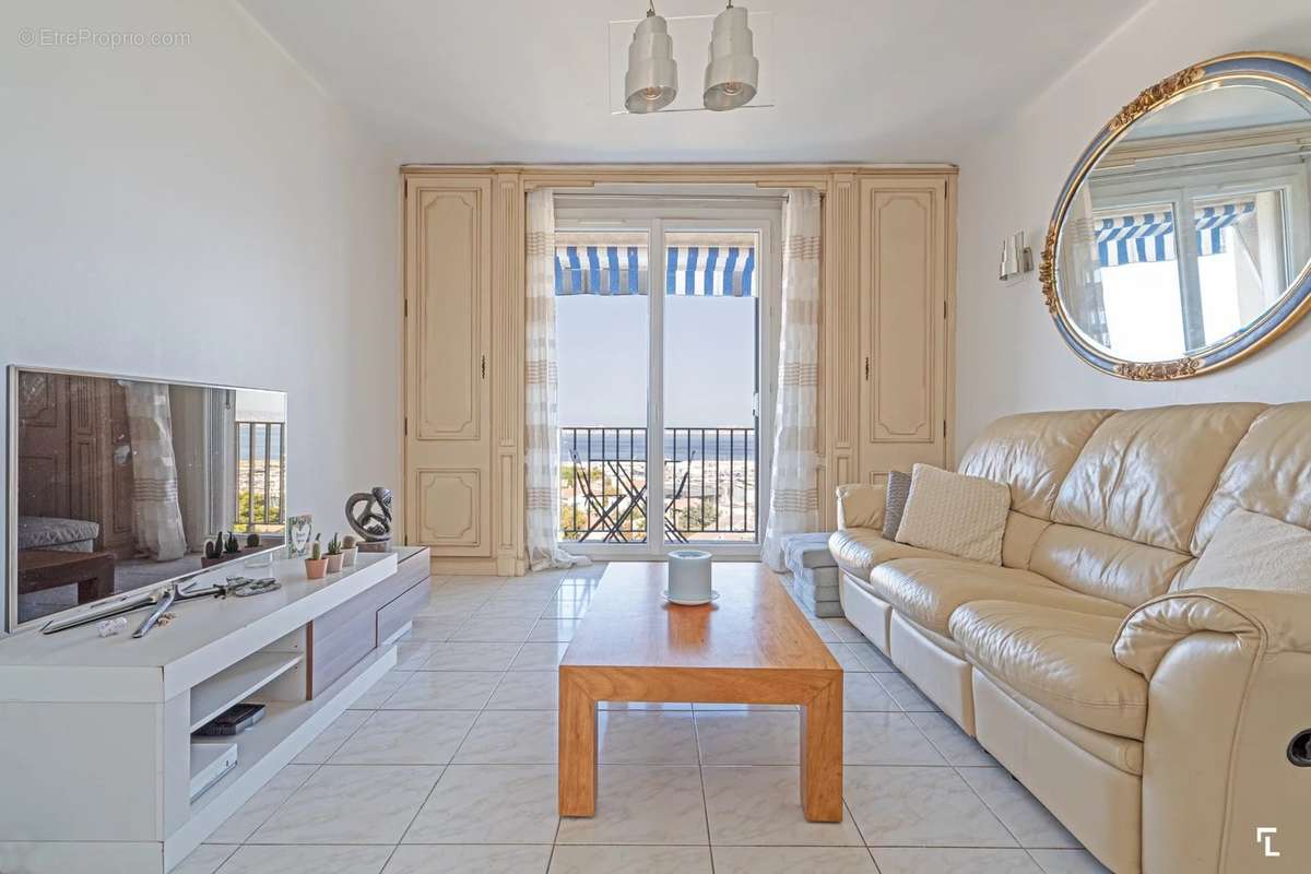 Appartement à MARSEILLE-8E