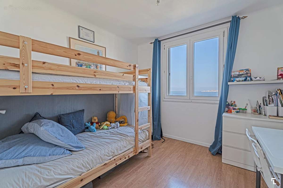 Appartement à MARSEILLE-8E