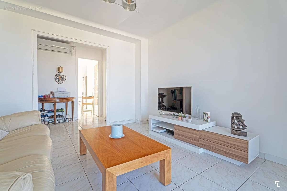 Appartement à MARSEILLE-8E