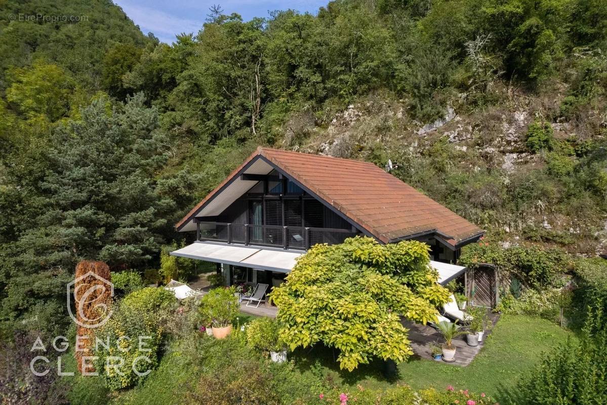 Maison à TALLOIRES