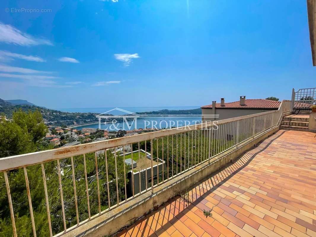 Appartement à VILLEFRANCHE-SUR-MER