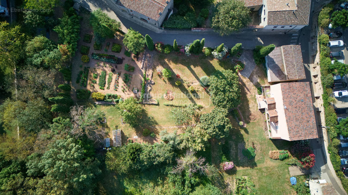 Maison à FLASSANS-SUR-ISSOLE