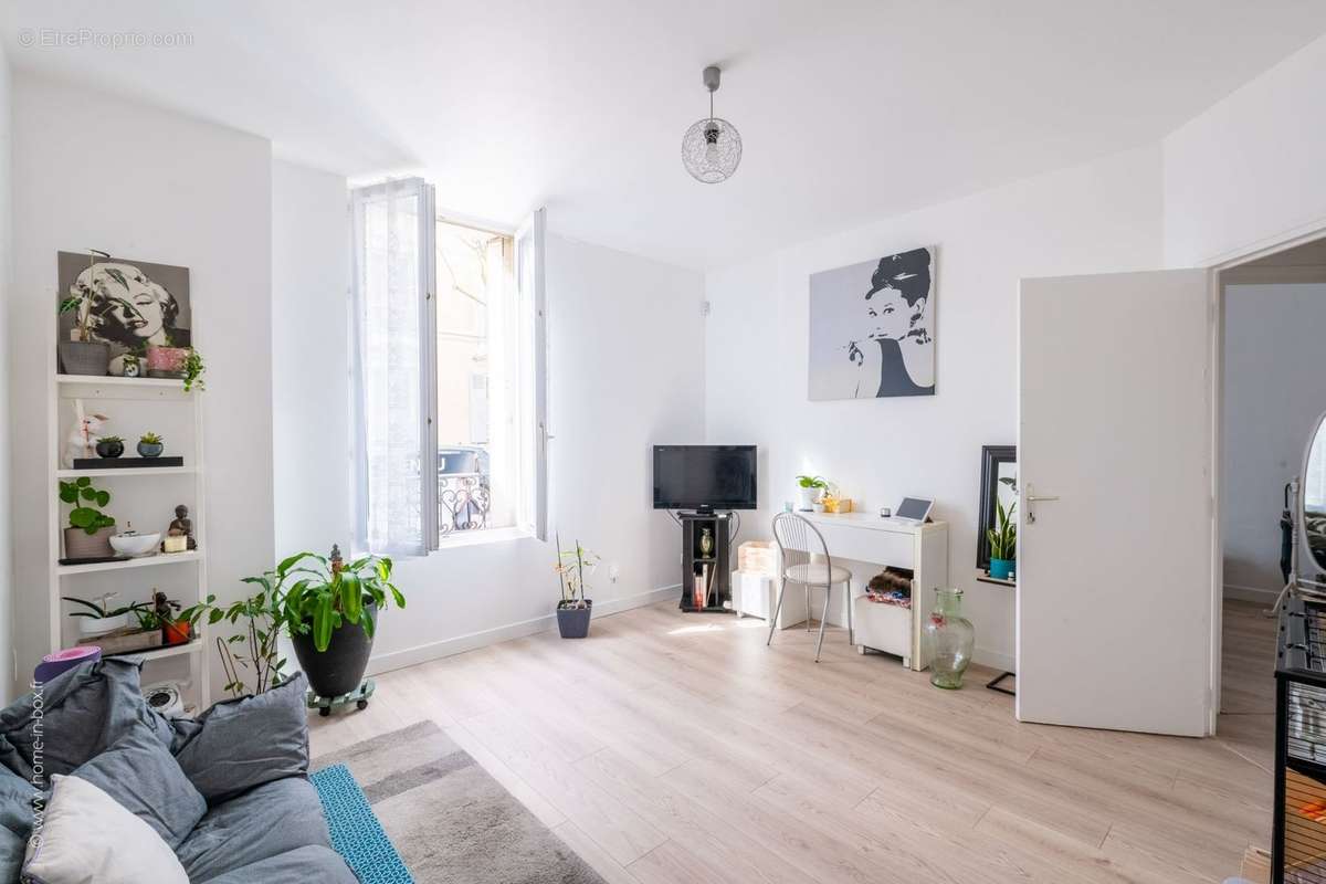 Appartement à LE PERREUX-SUR-MARNE