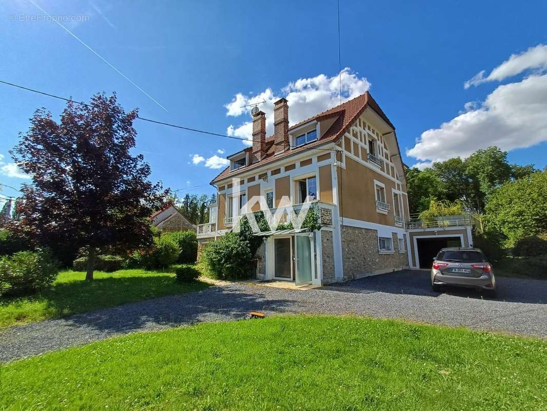 Maison à BOISSY-LE-CHATEL