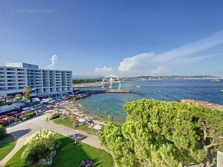 Appartement à MANDELIEU-LA-NAPOULE