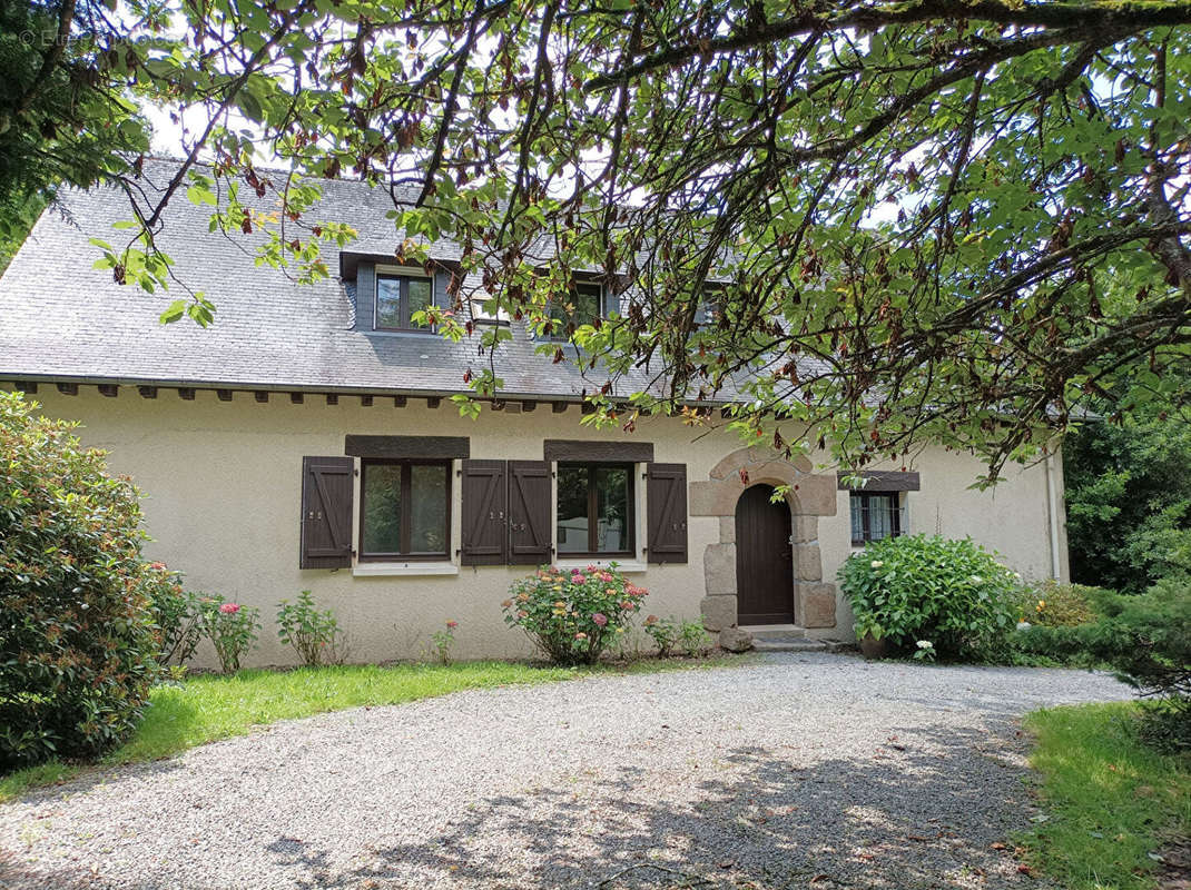 Maison à SAINT-MARC-LE-BLANC