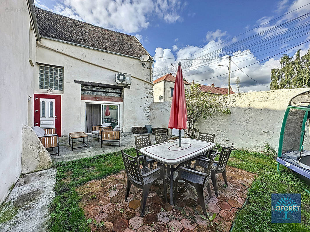 Maison à LEUVILLE-SUR-ORGE