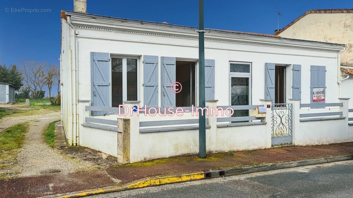 Maison à AVENSAN