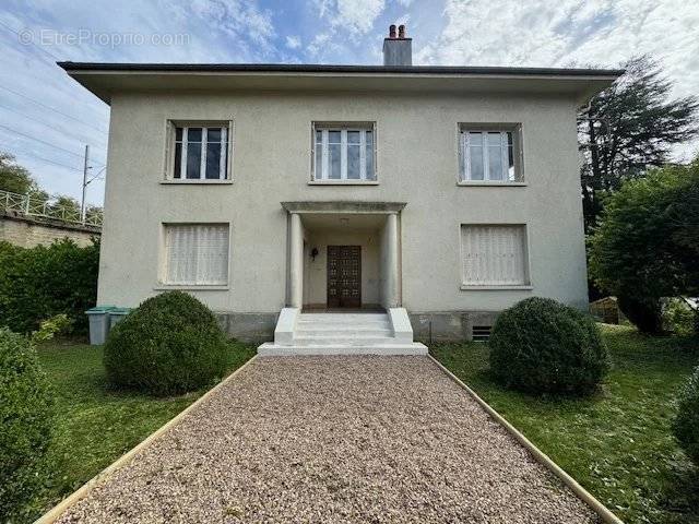 Maison à LONGUYON