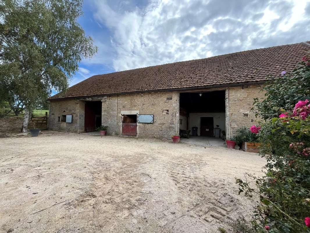 Maison à POUILLY-EN-AUXOIS