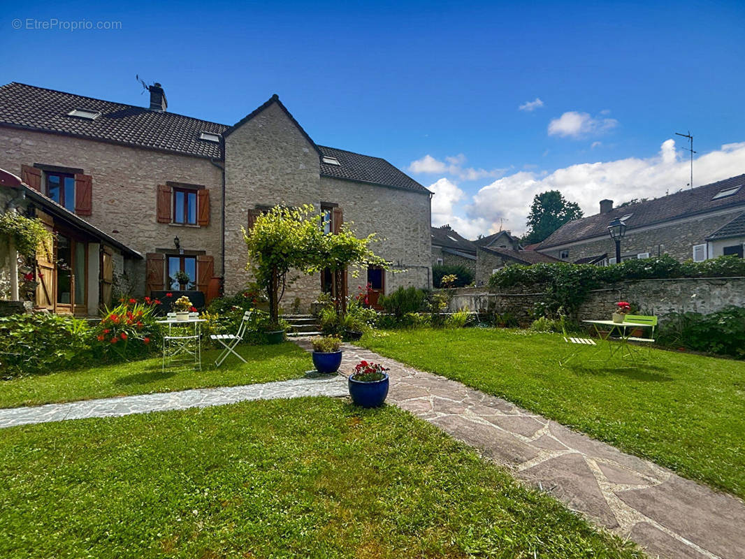 Maison à BRUEIL-EN-VEXIN