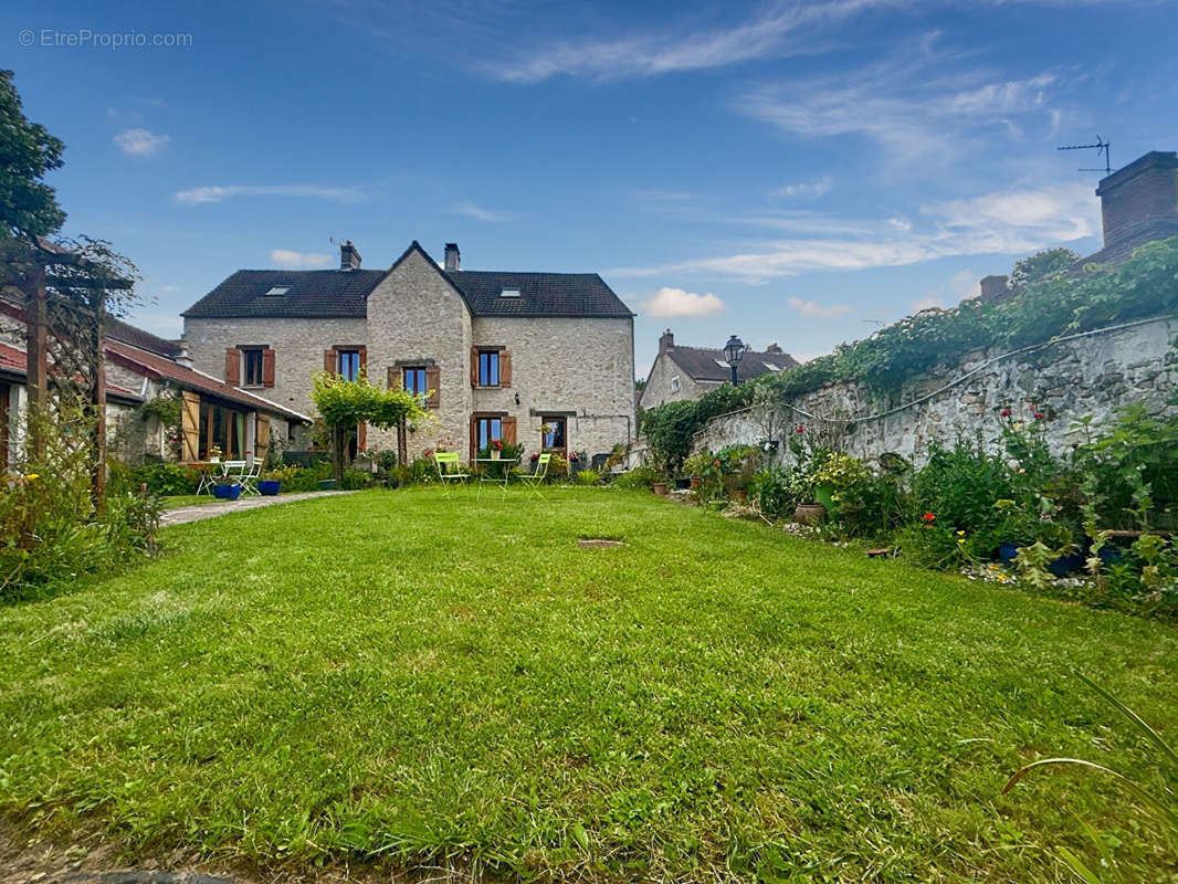 Maison à BRUEIL-EN-VEXIN