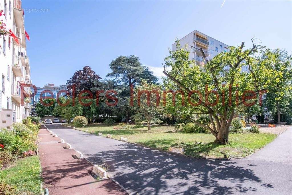 Appartement à RUEIL-MALMAISON