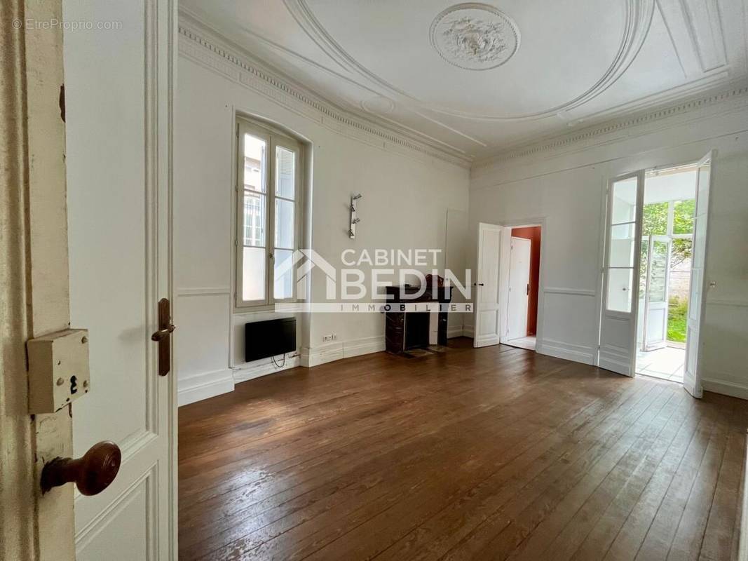 Appartement à BORDEAUX