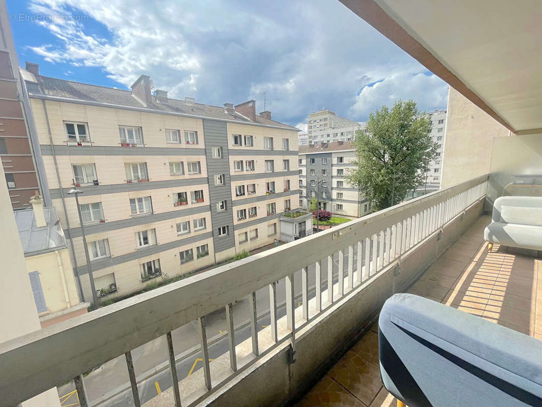 Appartement à PARIS-20E