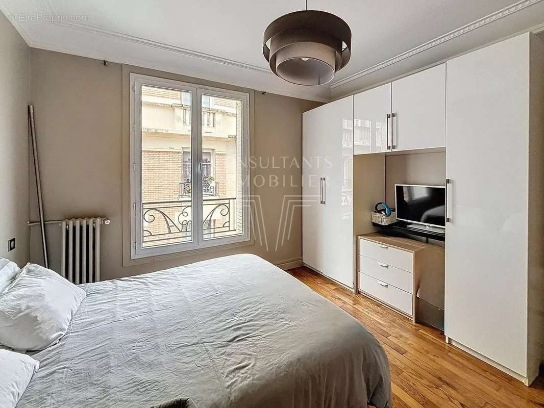 Appartement à NEUILLY-SUR-SEINE