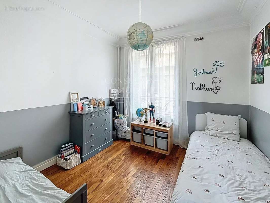 Appartement à NEUILLY-SUR-SEINE