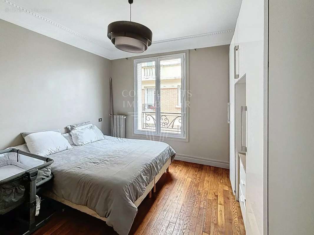 Appartement à NEUILLY-SUR-SEINE